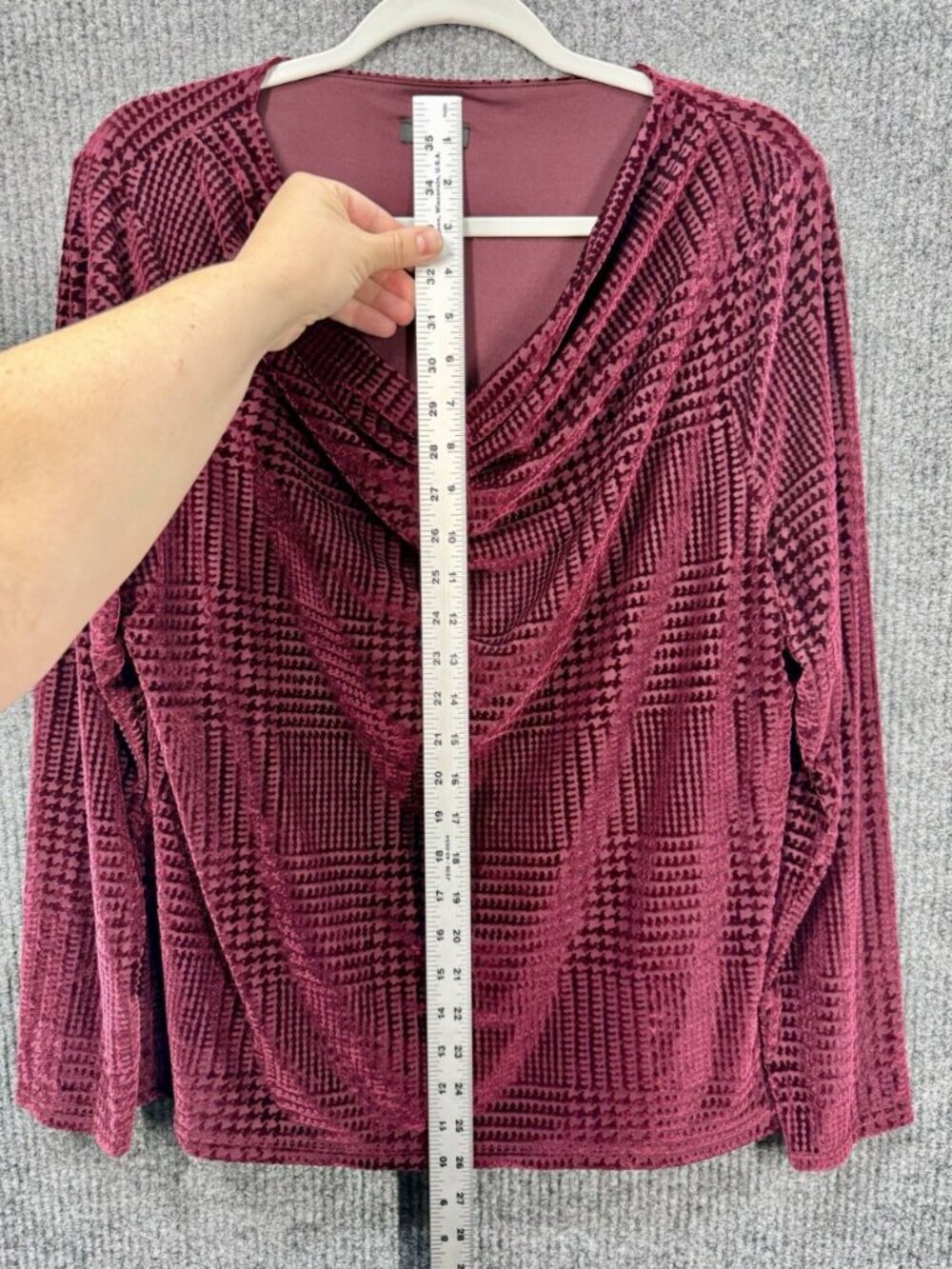 Talbots Burnout Velvet Top Womens XL Burgundy Cowl Neck Long Sleeve Houndstooth - Picture 7 of 9